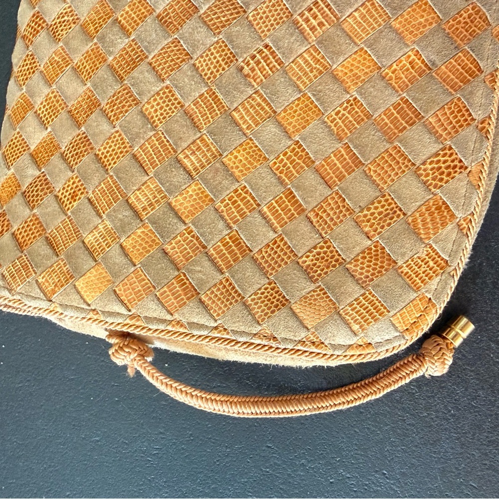 Bottega Veneta Suede Intrecciato Vintage Tan Woven Crossbody Bag - Picture 4 of 16
